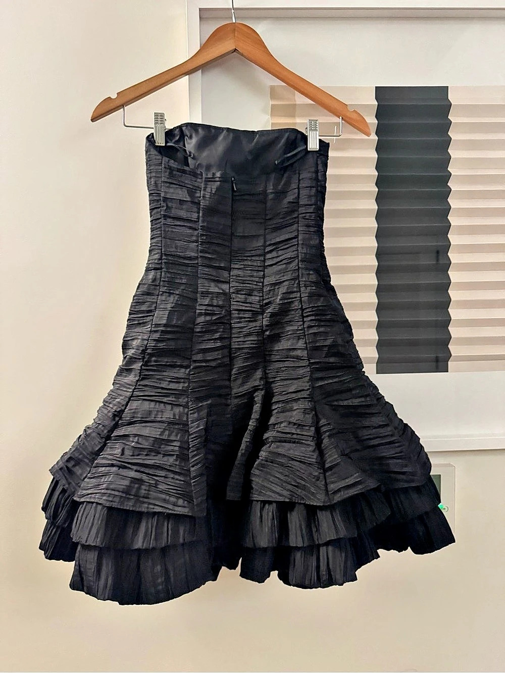 Vintage 80s Jessica McClintock strapless black tiered mini dress